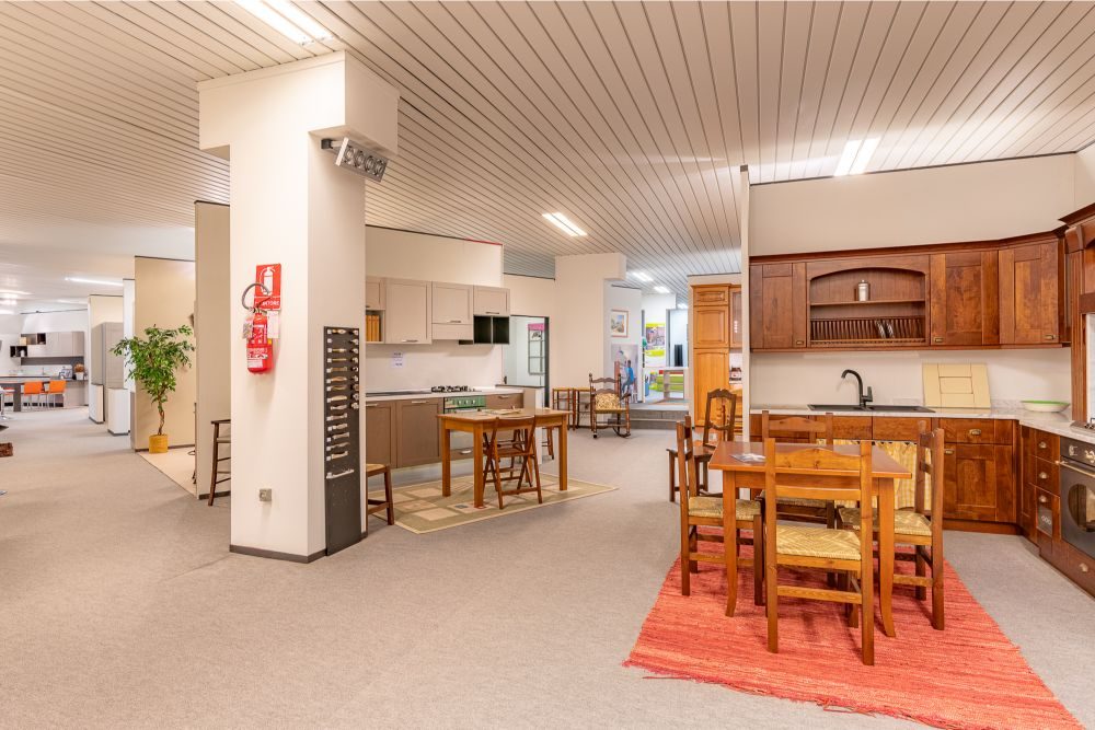 Lormani Arredamenti negozio Gattorna showroom Arredamento (35)